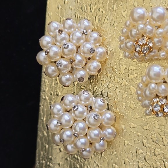 Pearls pearls and pearls earrings - Picture 2 of 10